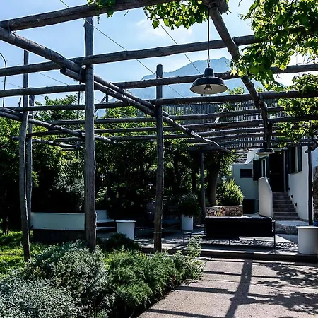 فيلة Casa Verdemare